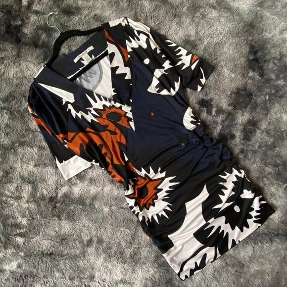 Diane Von Furstenberg Venus Print Dress - Picture 2 of 10